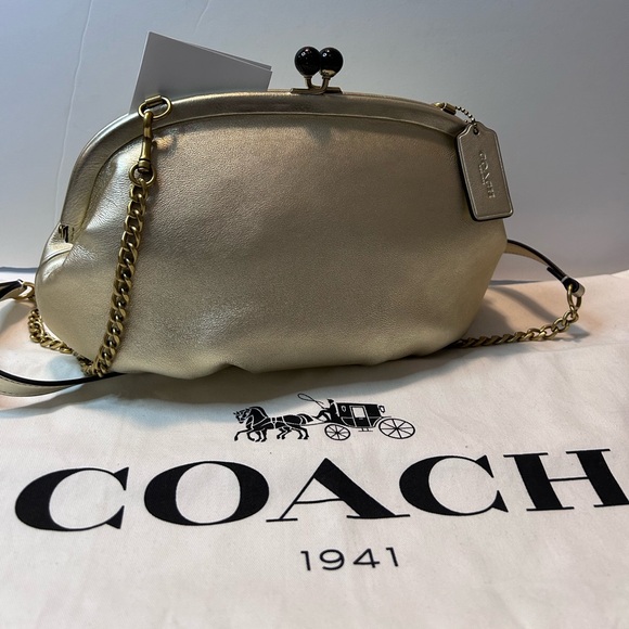 COACH Soft Kiss Lock Crossbody Clutch Metallic GOLD Soft Calf Leather EUC - Picture 6 of 14